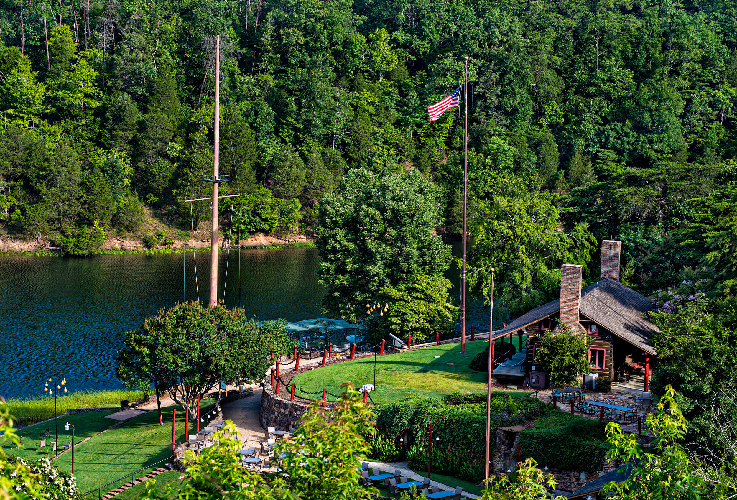 Captains Cabin & Marina